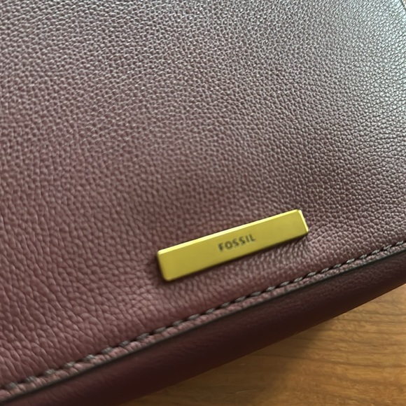 Fossil crossbody - Picture 2 of 3